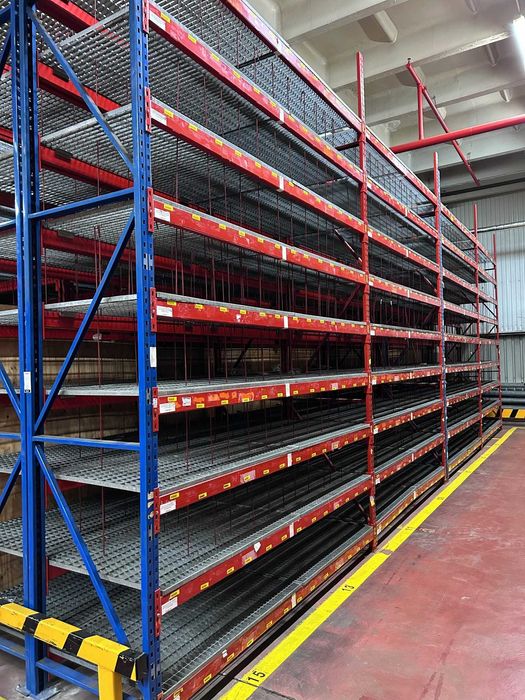 Regały półkowe Jungheinrich 500x80 CM Wypełnienie Krata Wema 9 Półek