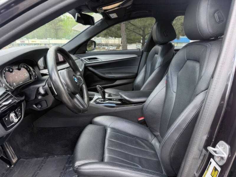 2019 BMW 5 Series 540i