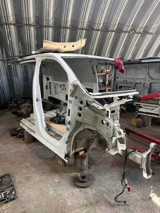 Четверть передня права OPEL VIVARO C III ZAFIRA IIII TOYOTA PROACE II розборка