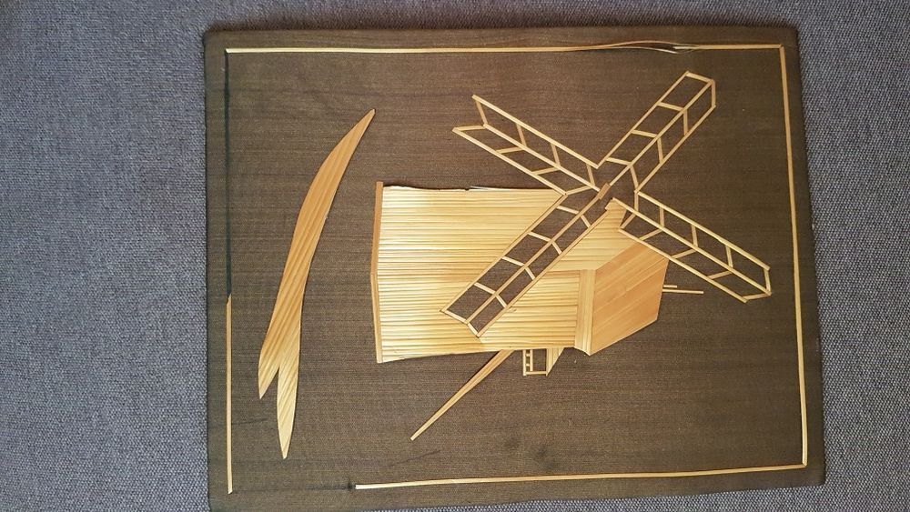 Stary brazek ze słomy