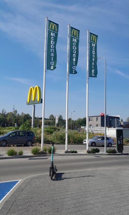 Maszt Flagowy MasztyFlagowoReklamowe Reklam Serwis Wynajem Flagi słupy