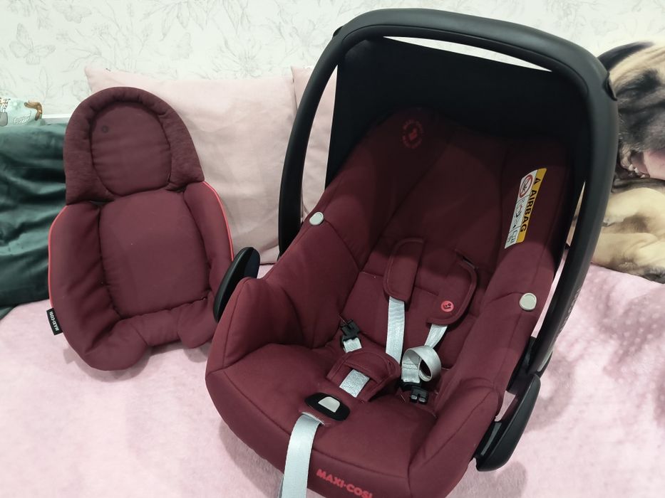 Дитяче автокрісла Maxi-Cosi Rock Essential Red