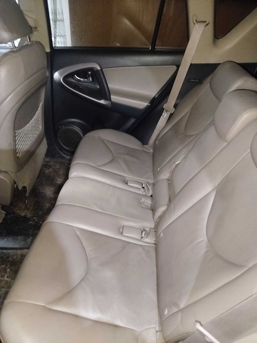 Продам тойота рав 4