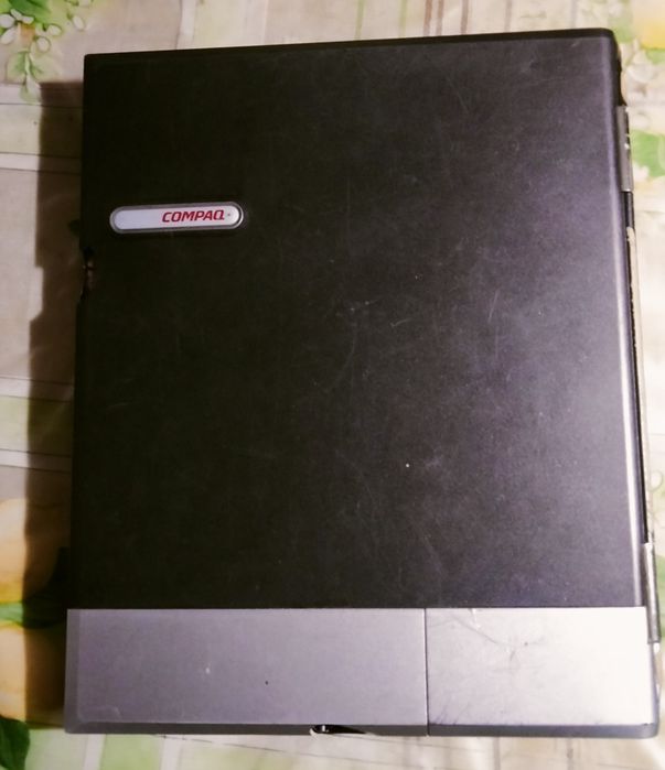 Продам ноутбук на запчасти