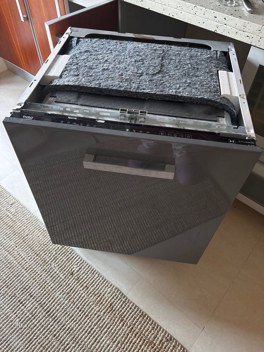 Máquina da loiça BEKO b300 avariada