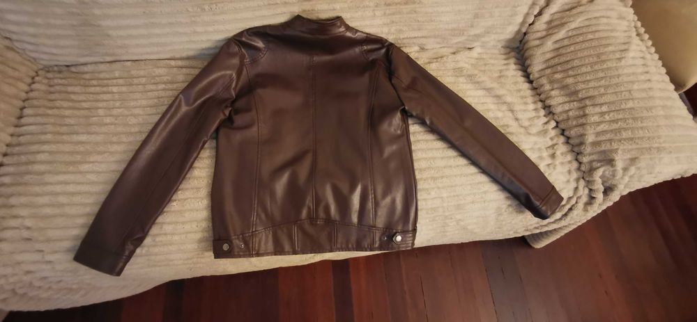 Casaco em Napa, completamente novo, a estrear. Tamanho M