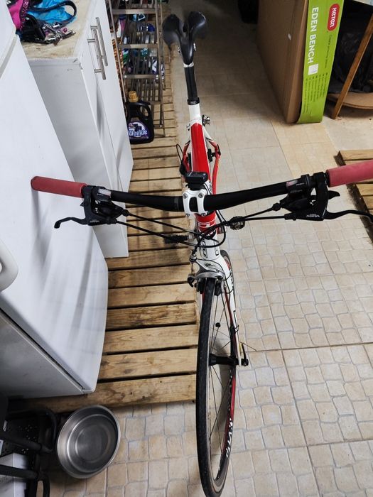 Bicicleta de ciclismo GT series 4