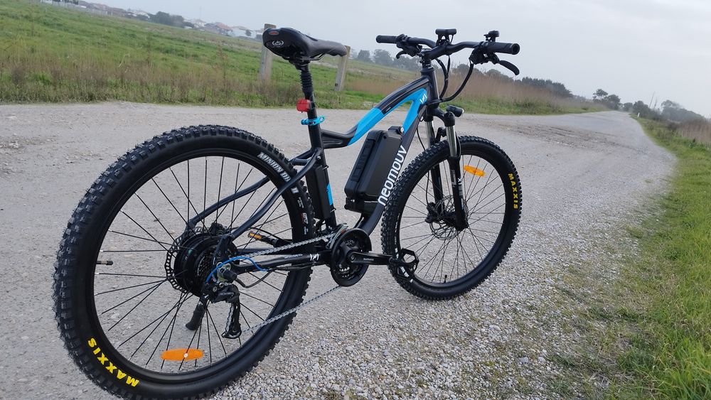 BTT Elétrica Neomouv 48V Bafang 250W | Full Suspensão | Tektro 4 Pistões | Maxxis”