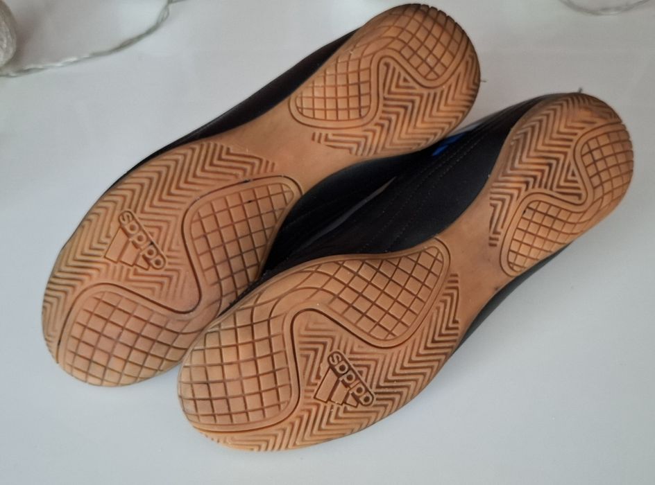 Buty halowe Adidas r.44