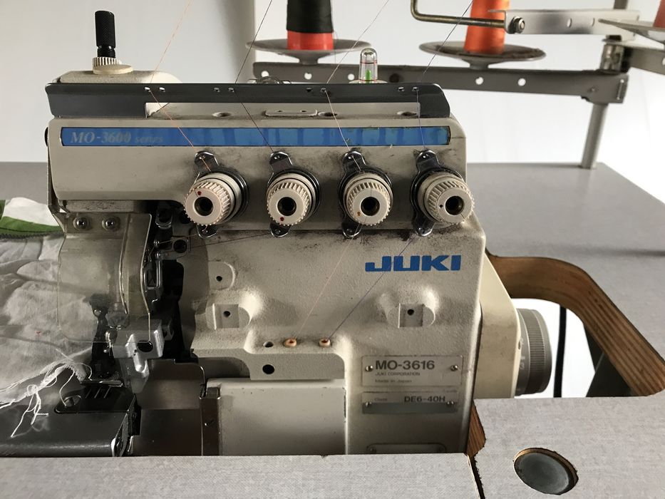 Overlock pięcionitkowy Juki MO-3616.