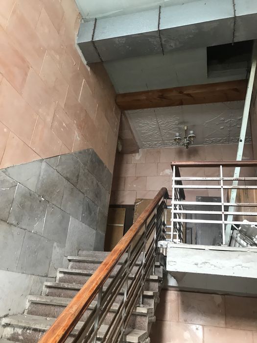 Карачуны 2-х эт. помещение в пром зоне напротив парк Павлова