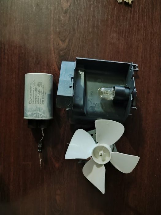 запчастини на мікрохвильовку