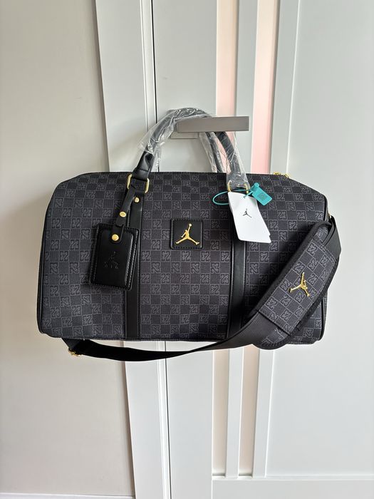 Jordan duffle monogram чорна сумка спортивна в зал nike