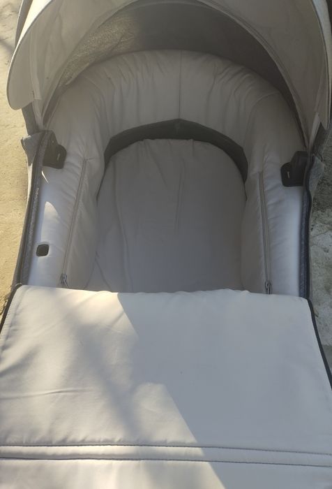 Коляска  Stokke Grusi 3 в1