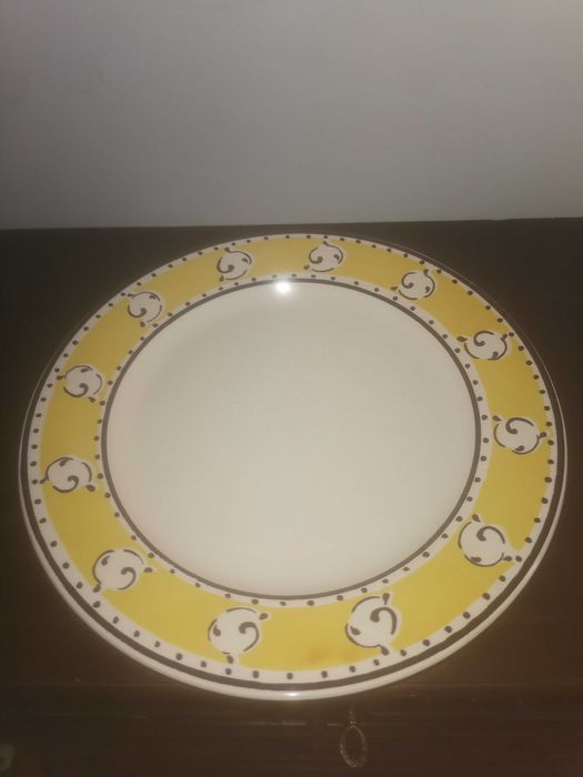 Pratos antigos Vista Alegre e Prato de Bolo