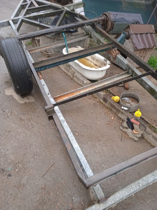 Саморобні причепи. Рама на колесах.