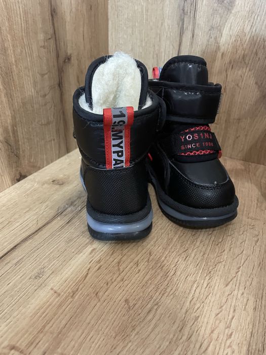 Зимове взуття дитяче