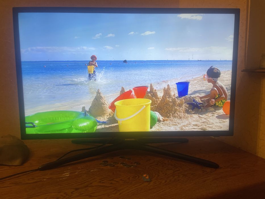Телевізор Samsung UE32F5300