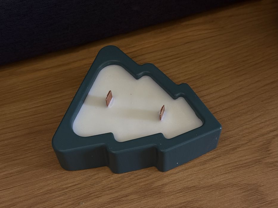 Аромосвічка «Ялинка» в гіпсовому кашпо, 100 мл