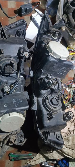 Передние фары Хонда Аккорд 7 рестайлинг, крышка двигателя