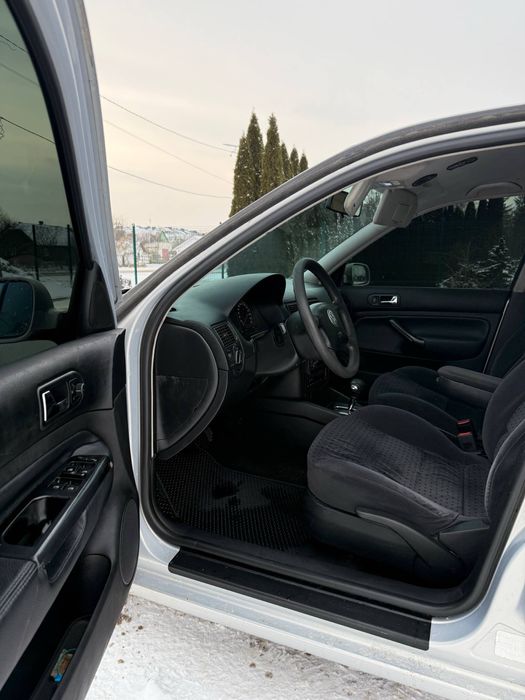 Продам Volkswagen Golf IV 1.6 газ/бензин, автомат