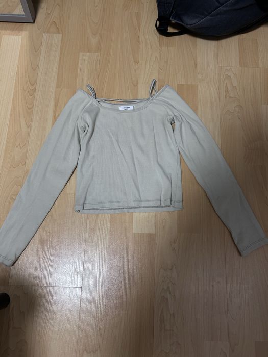 топ з довгим рукавом