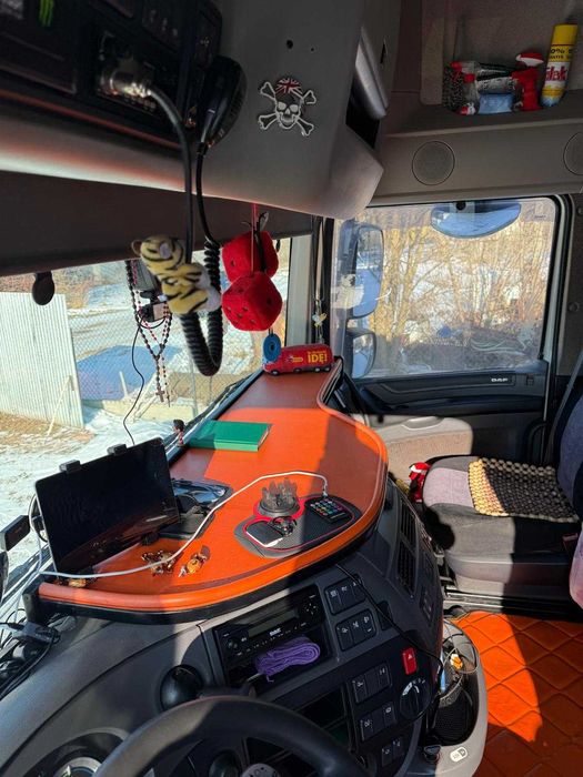 Sprzedam ciągnik siodłowy Daf XF 106 LOW DECK/MEGA