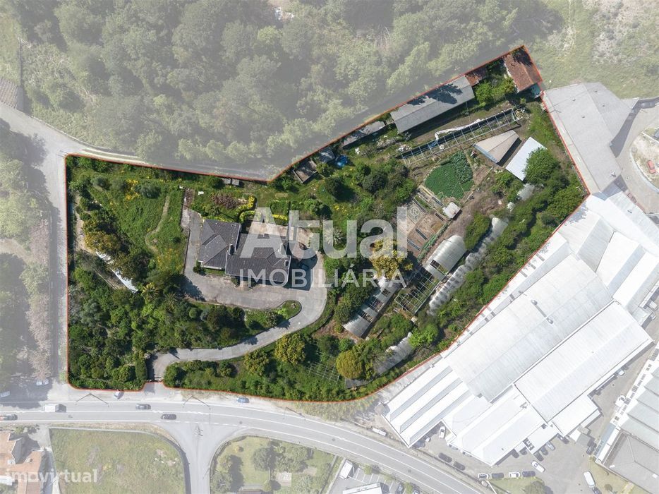 Moradia T5 Venda em Moreira de Cónegos,Guimarães