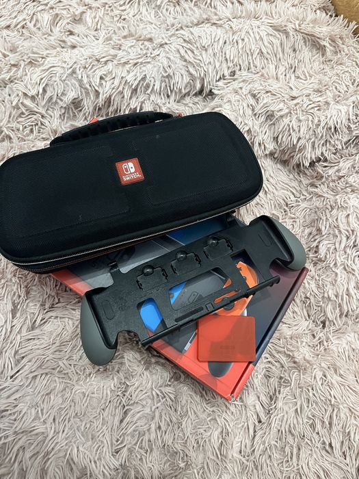 Nintendo Switch + karta 64 gb + akcesoria Jastrowie • OLX.pl