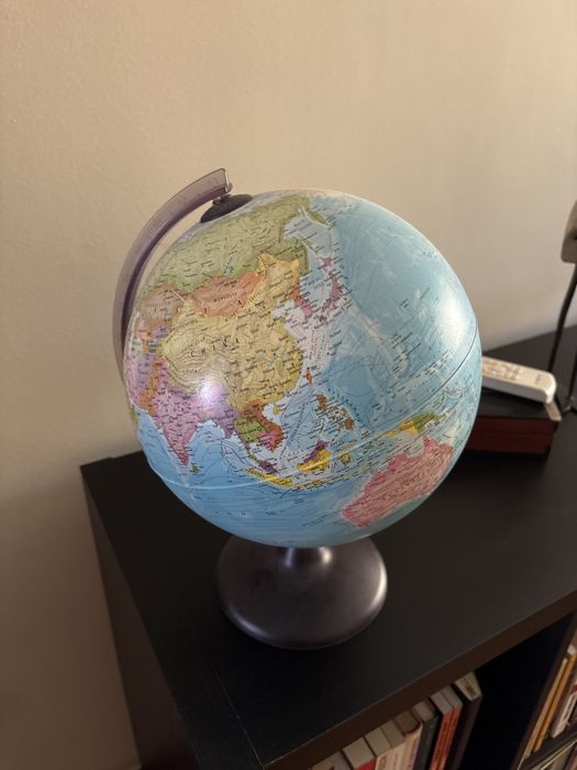 Globo Terrestre em otimas condicoes