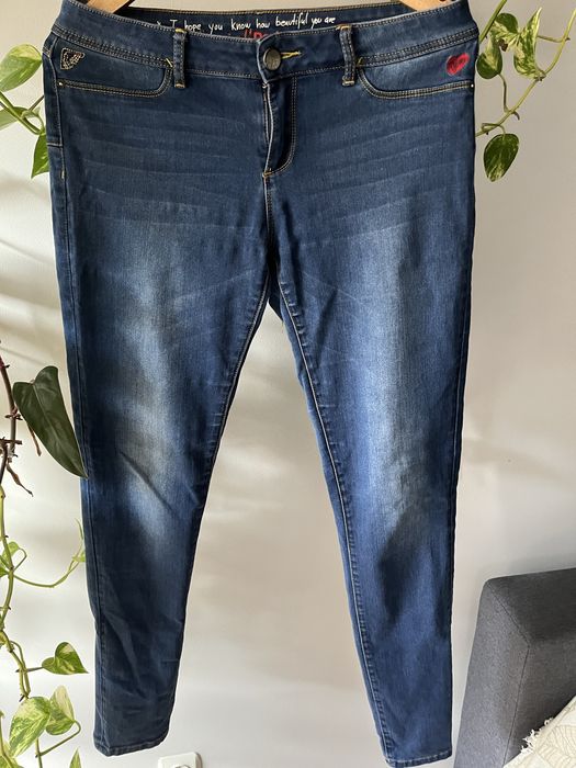 Spodnie jeansowe jeansy damskie marki Desigual rozmiar 32
