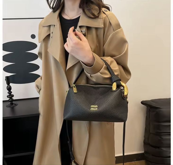 Сумка кросбоди miu miu