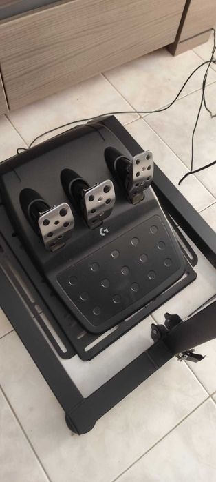 Logitech g923 + stand