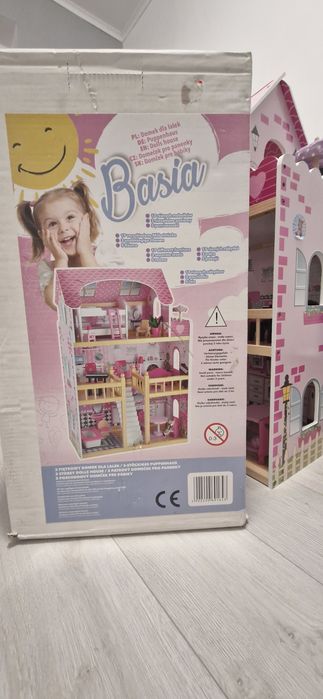 Domek dla lalek.