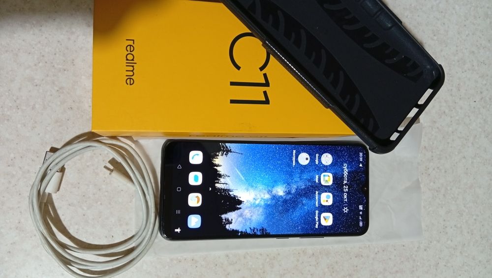 Телефон realme c11