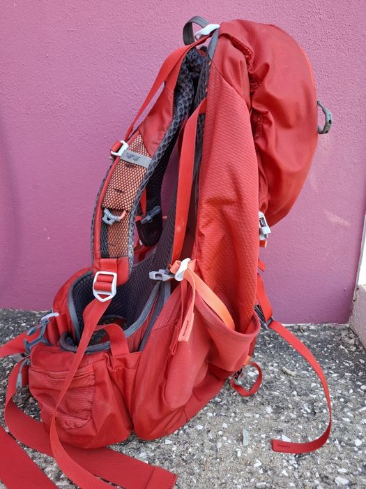 Mochila de campismo marca GREGORY Jade 38 usada
