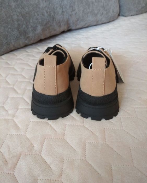 Туфлі Reserved на дівчинку 32-розміру