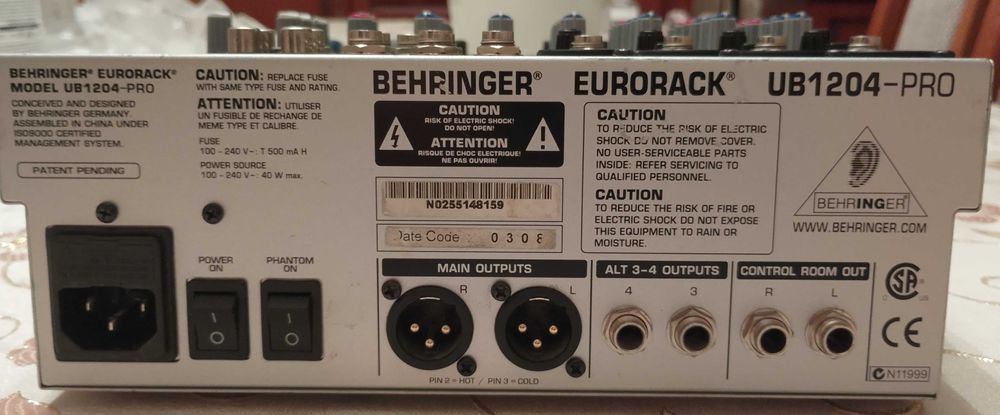 Behringer Eurorack UB1204 PRO