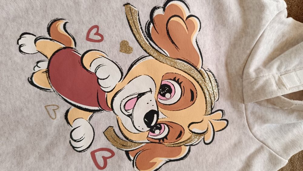 Дуже гарний костюм для дівчинки