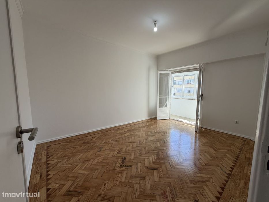 T3 renovado no centro da Amadora, a 5 minutos da estação