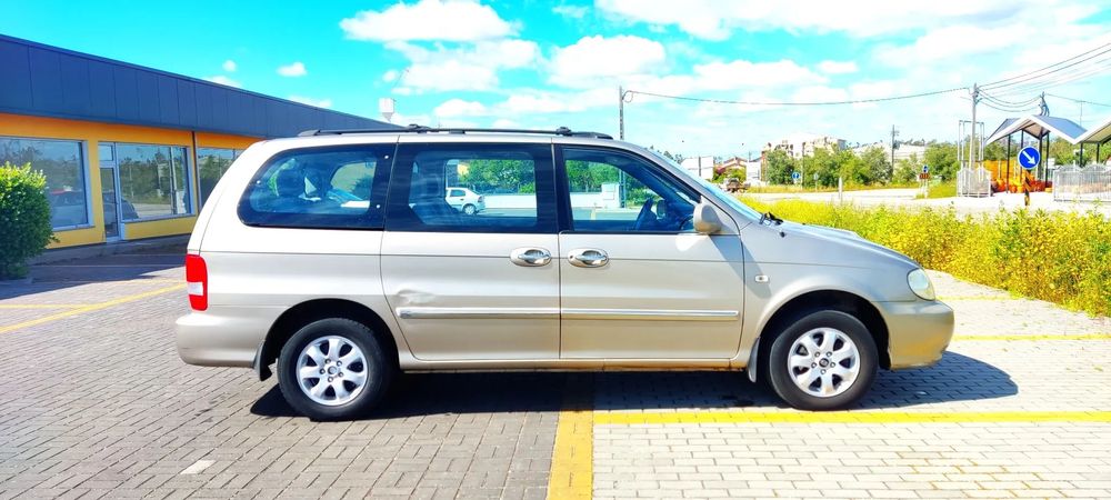 Kia Carnival 2.9 CRDi EX