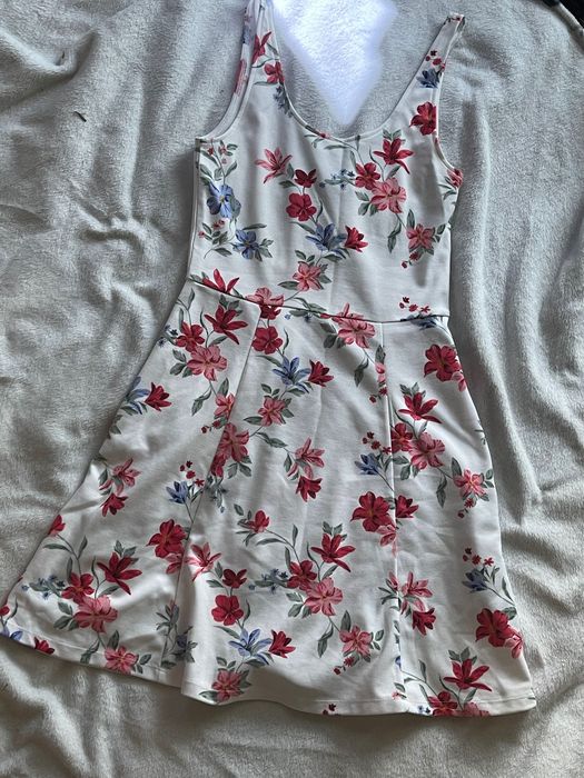 Biała sukienka w kwiaty - H&M - 36