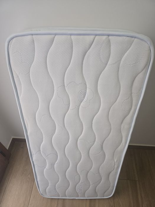 Colchão para cama bebé
