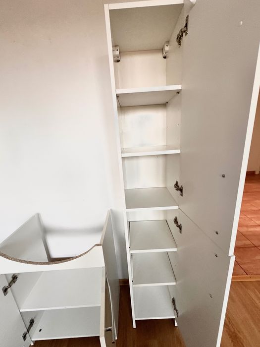 Szafki dwie sztuki słupek i mniejsza pod zlew + zlew gratis