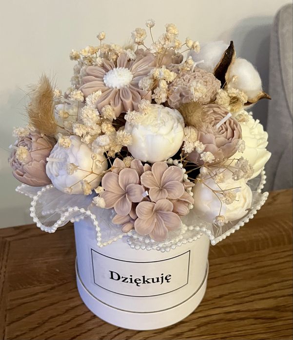 Flower box , świeczki sojowe + topper
