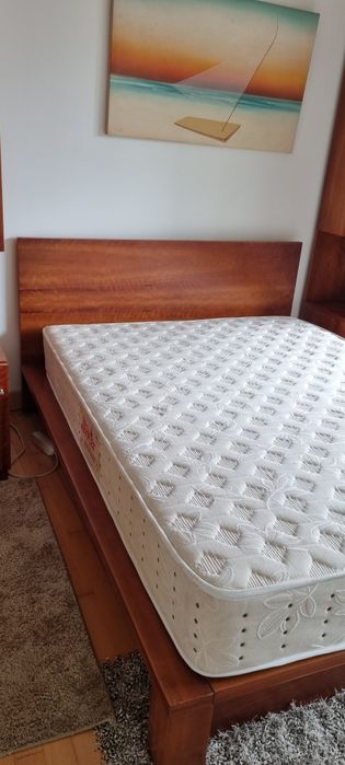Cama de casal medidas 140x190.
