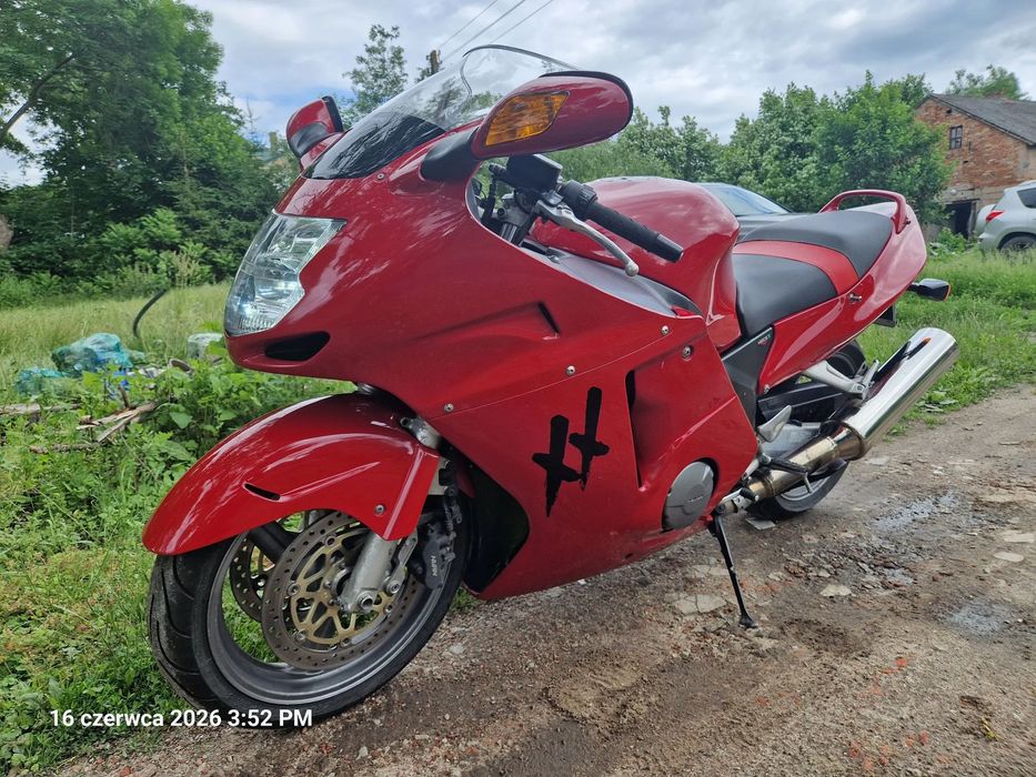 Honda CBR 1100XX Super Blackbird 2001r, po lift, PGM-FI