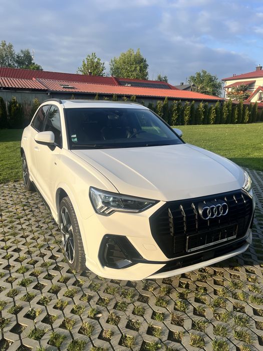 Q3 s-line panorama quatro