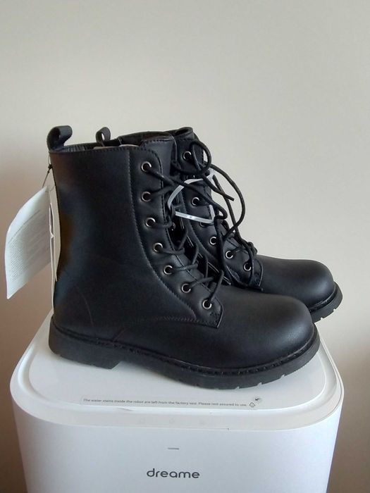 Buty zimowe sznurowane damskie czarne r. 38