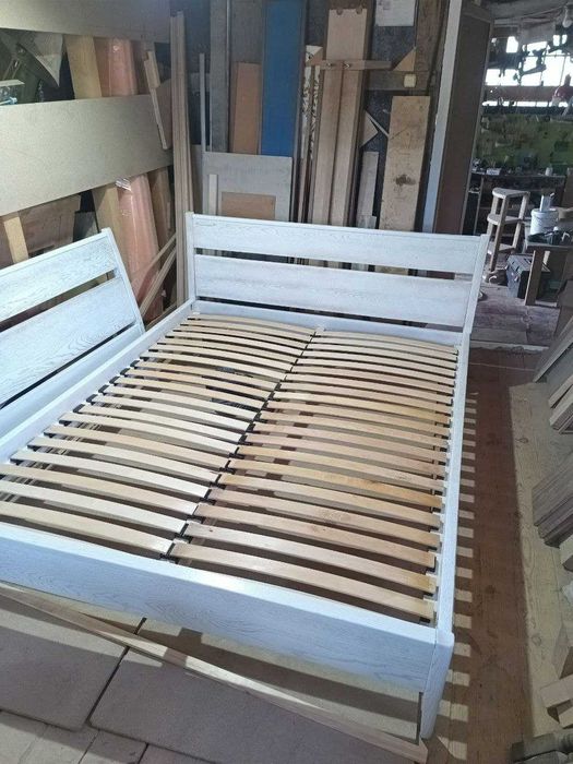 ліжко з масиву дерева, деревянная кроват